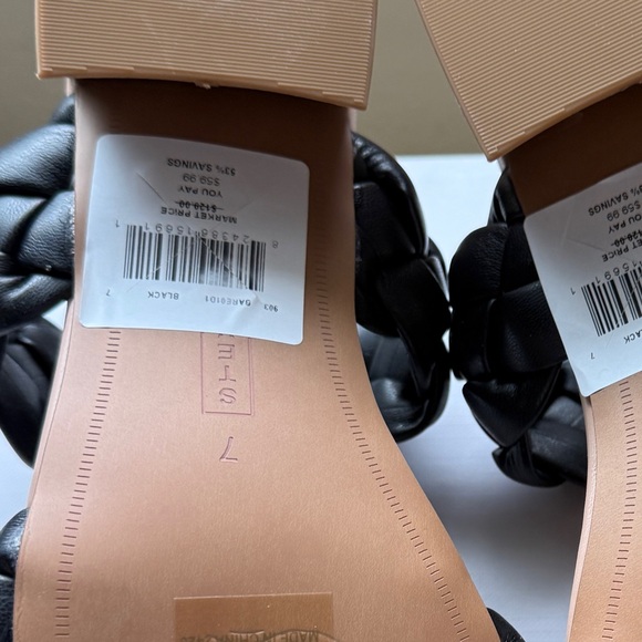 Stylish Black Braided Sandals NIB - Picture 3 of 3